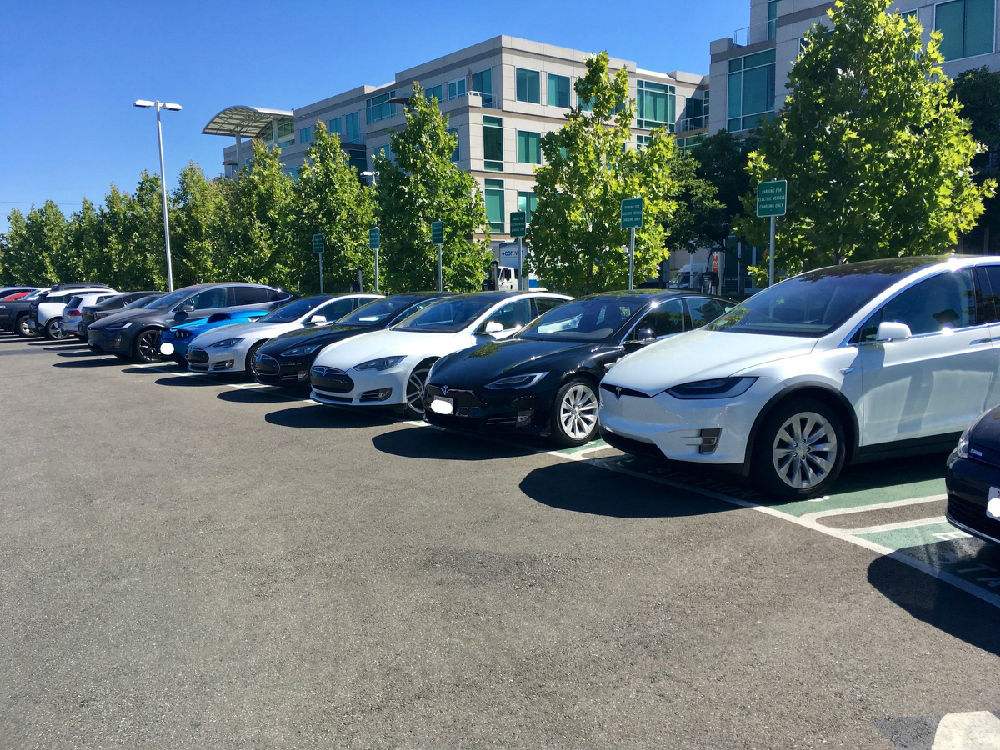 重庆推动公共停车场规范化管理提档升级