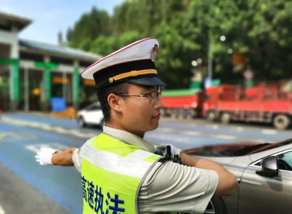 国庆中秋长假期间，重庆高速公路日均车流量超140万！