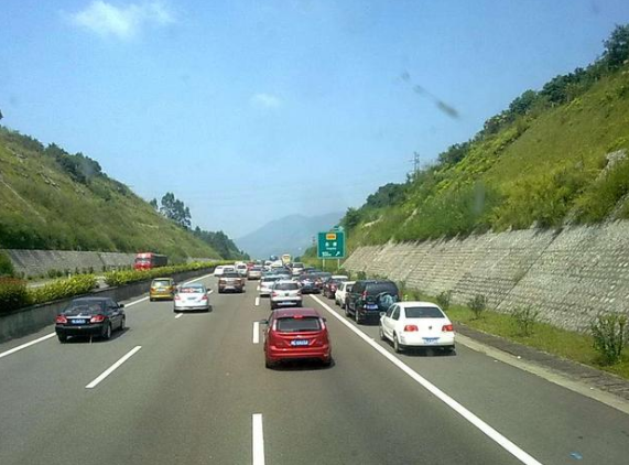 儿童节重庆中心城区这些路段易拥堵&nbsp;带娃游玩请注意