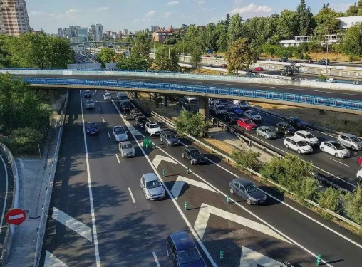 治理堵乱点、桥隧错峰通行、增强执法效能——&nbsp;提升城市道路通行能力，重庆这么干