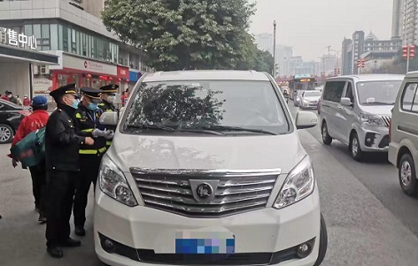 重庆交通执法部门开展整治行动&nbsp;严查交通枢纽地区违法行为