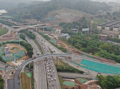 距离通车越来越近&nbsp;重庆快速路六纵线南段工程桩基浇筑施工全部完成