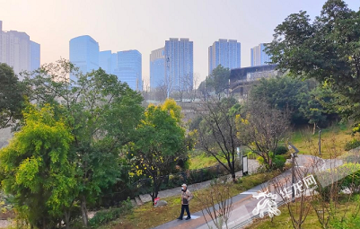 重庆各地多云到晴&nbsp;多条路段能见度较低&nbsp;请谨慎驾驶