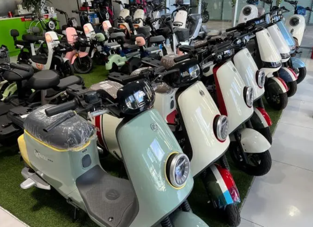 事关你的“电驴”！新增这些上路要求→